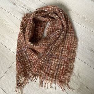 HIGHLANDS Vintage Mohair Wool Winter Scarf
Made In Scotland Brown One Size
